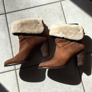 UGG Ladies Boots.  Suede